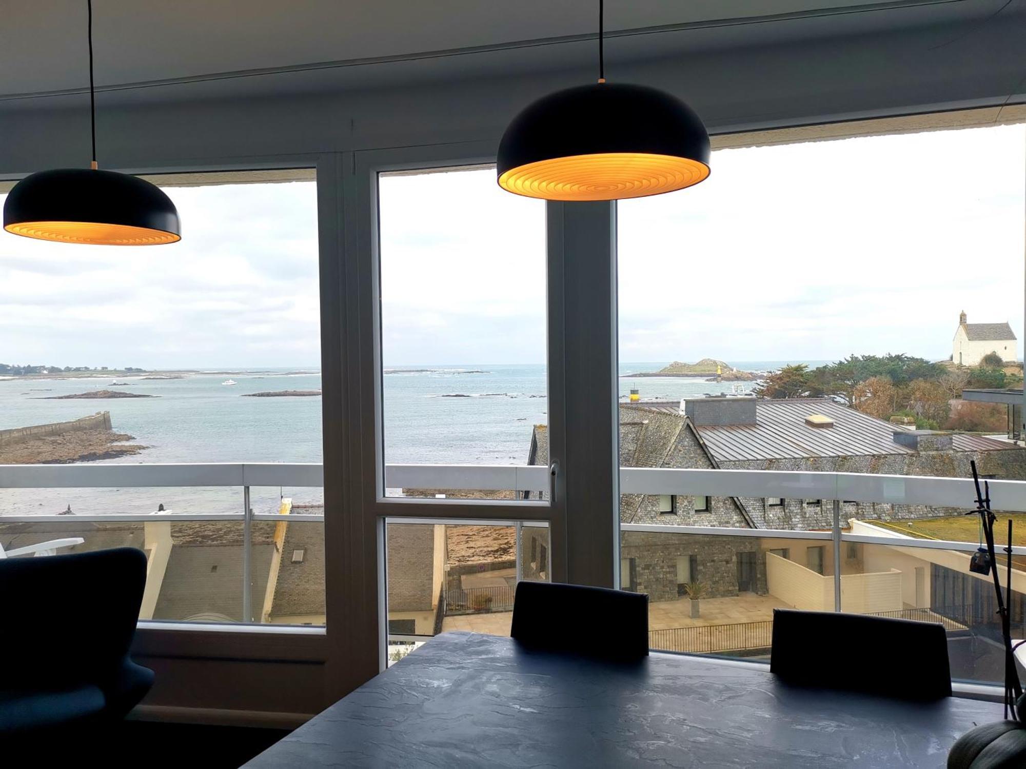 Appartement T2, Vue Mer Panoramique, 2 Min A Pied De La Plage à Roscoff Extérieur photo